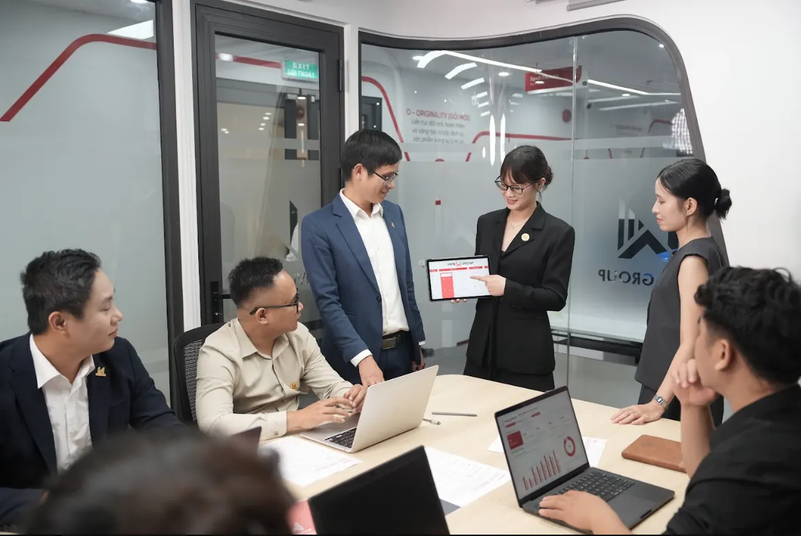 xây dựng và tích hợp hệ thống